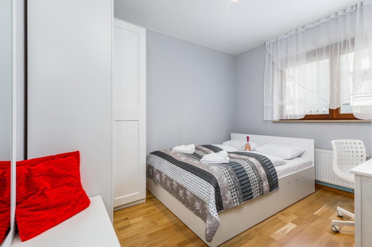 Platan City Centre Apartment By Noclegi Renters سفينويتشي المظهر الخارجي الصورة